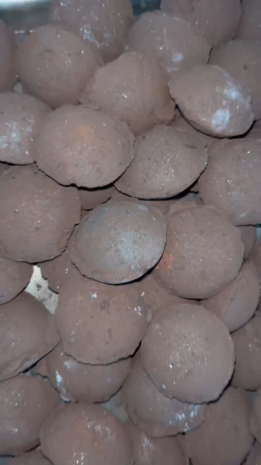 鋼鐵行業(yè)中的除塵灰怎么進(jìn)行二次利用？