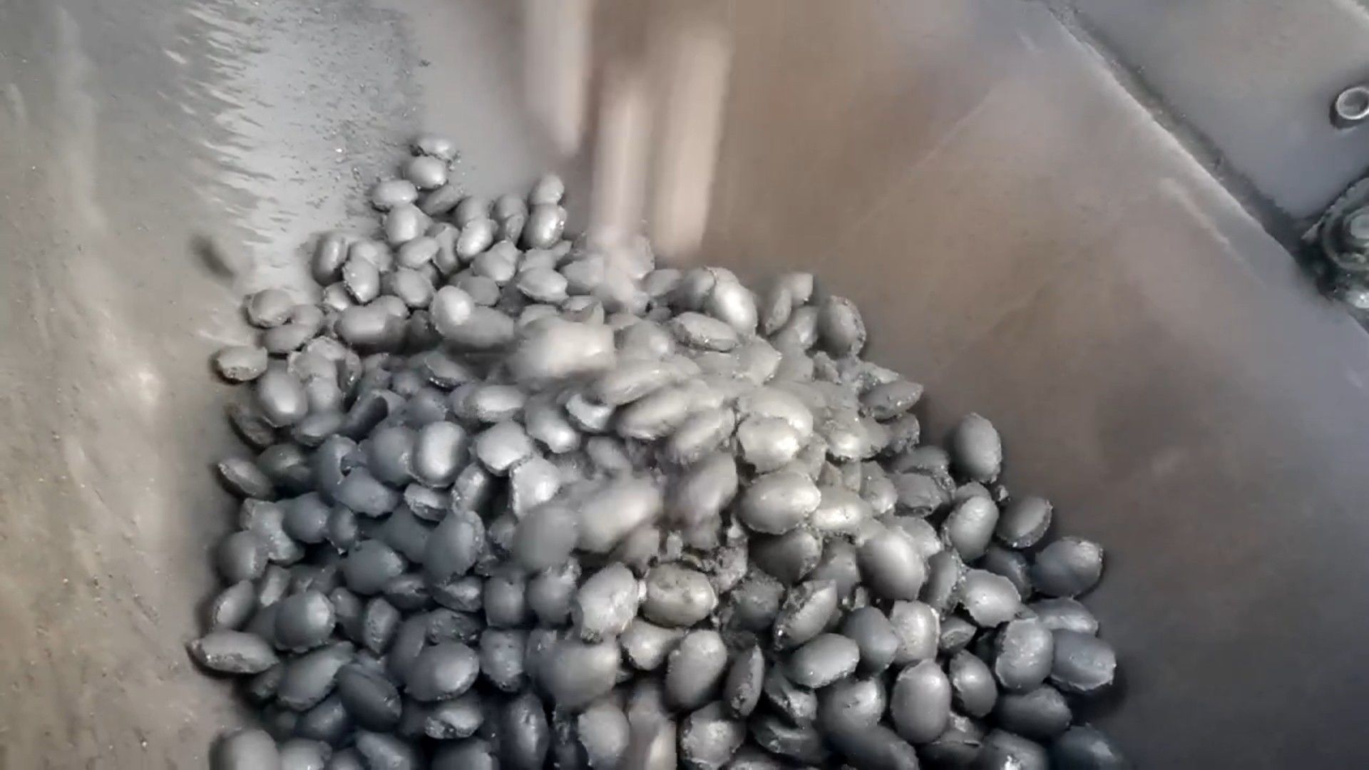 轉底爐脫鋅技術與粘合劑的應用