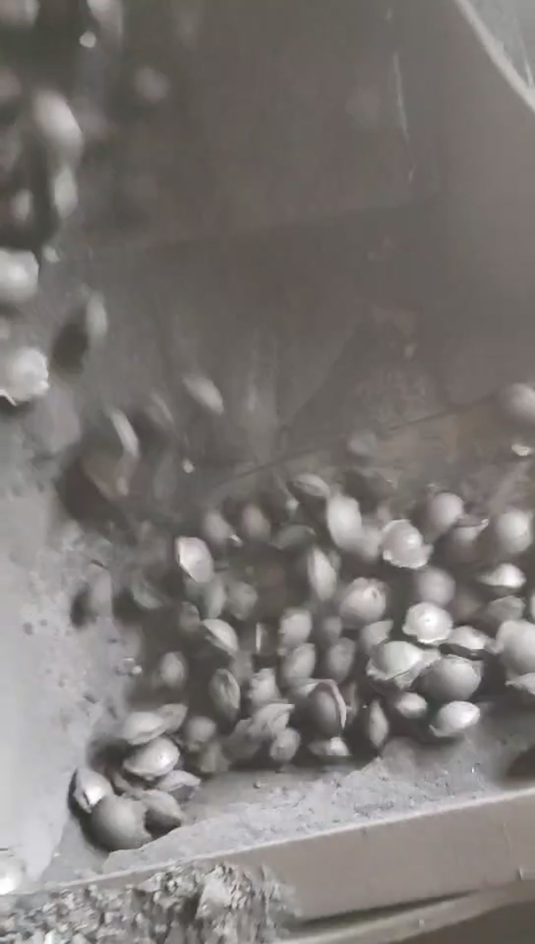 建杰球團礦粘合劑讓球團礦更環(huán)保更*！